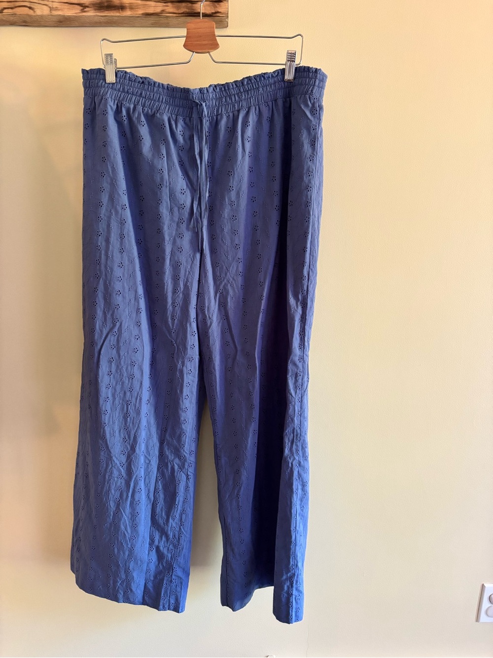 29.) NWOT / Blue Wide-Leg  Eyelet Pants